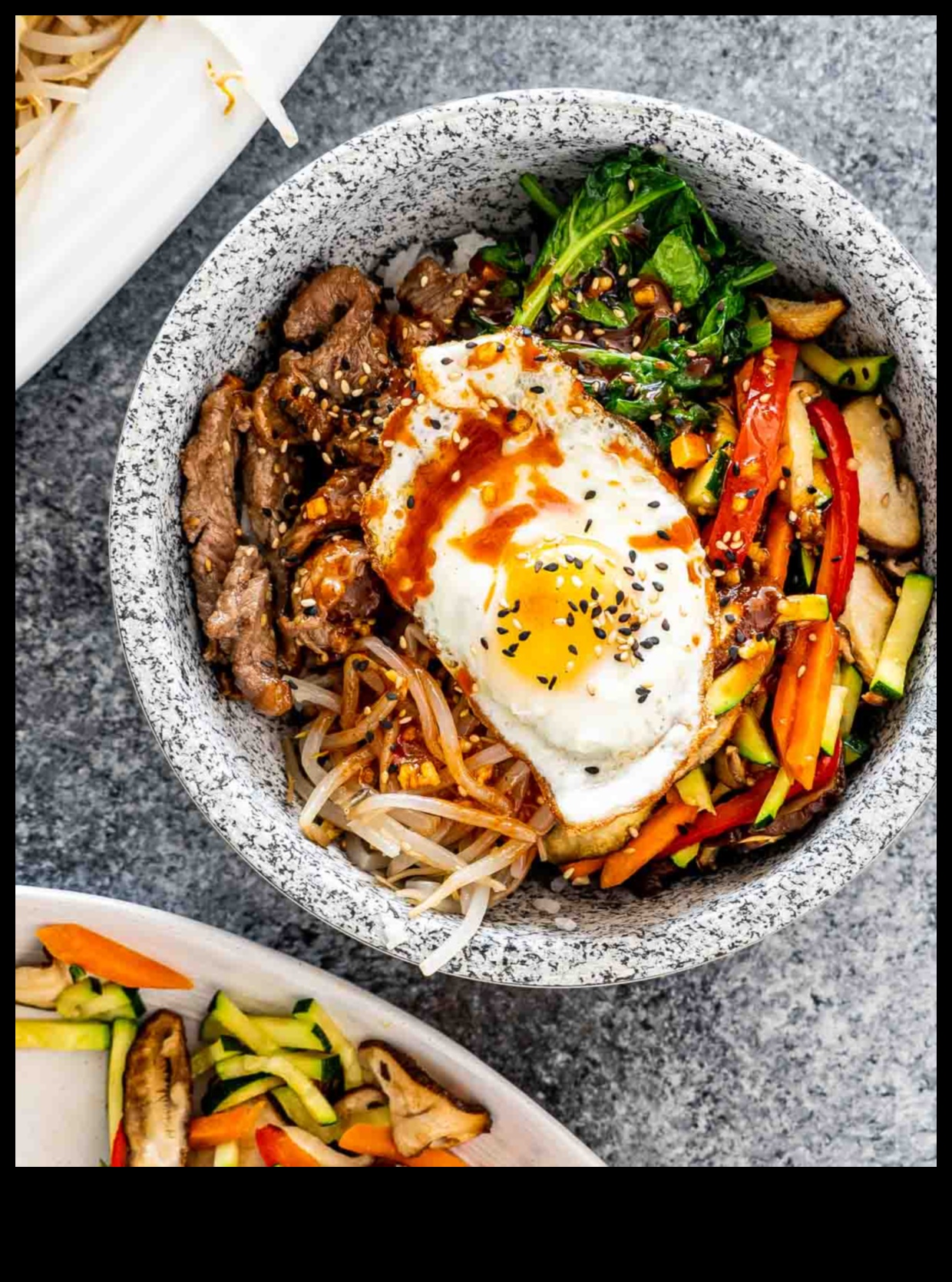 Bibimbap Bliss: Kore Pirinç Kasesi Kreasyonlarının Ustalığını Keşfedin